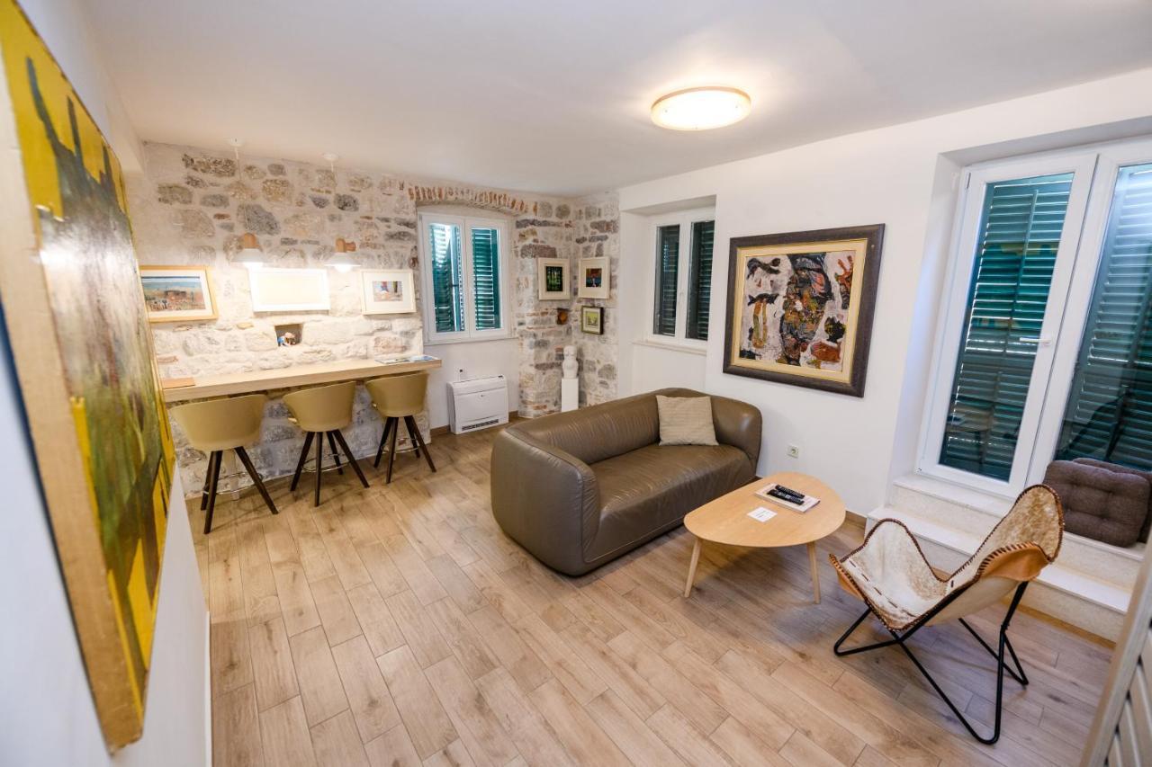 Apartmani Art Karampana Котор Екстер'єр фото