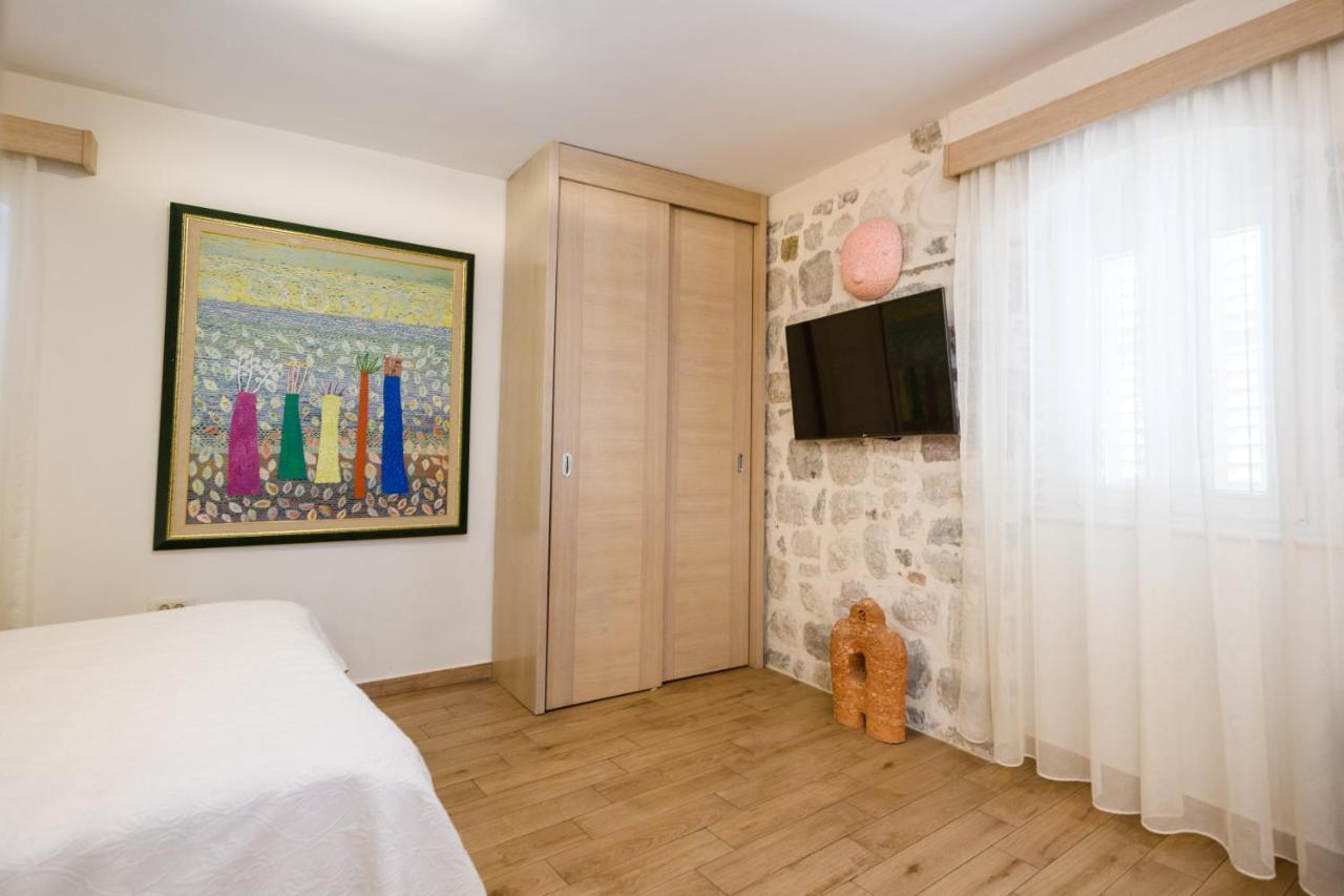 Apartmani Art Karampana Котор Екстер'єр фото